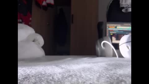 zbokk319121659104 online show from 11-24-25, 08:08