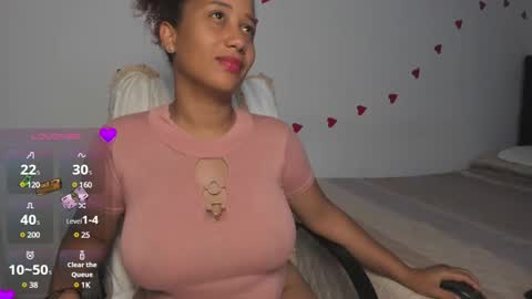 Snapshot of zendaya_kiman chatting on 02-18-25, 11:00 zendaya_kiman online show from 02-18-25, 11:00