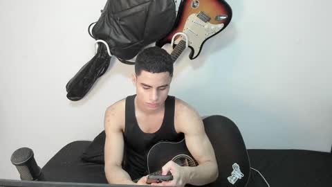 zenzhu online show from 12-19-24, 07:18