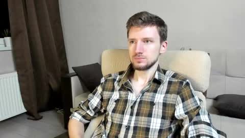 Snapshot of zepanl chatting on 10-21-25, 02:45 Andrew online show from 10-21-25, 02:45