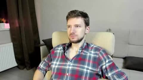 Snapshot of zepanl chatting on 10-23-25, 03:17 Andrew online show from 10-23-25, 03:17