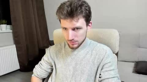 Snapshot of zepanl chatting on 11-05-25, 02:44 Andrew online show from 11-05-25, 02:44