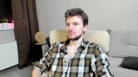 Snapshot of zepanl chatting on 11-13-25, 06:51 Andrew online show from 11-13-25, 06:51