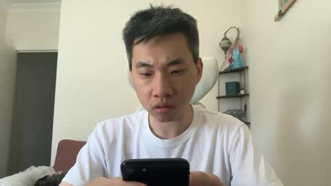 Snapshot of zeroventure chatting on 11-12-25, 11:36 zeroventure online show from 11-12-25, 11:36