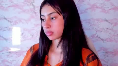 Snapshot of zharyt_18 chatting on 09-29-25, 11:42 Sharit Robins online show from 09-29-25, 11:42