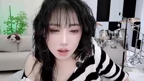 zhen online show from 10-18-25, 11:27