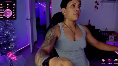 zhoestrong online show from 01-04-25, 11:22