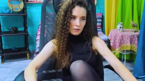 zianichols online show from 01-31-25, 06:47