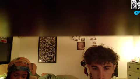 Snapshot of zipdown_ chatting on 11-23-25, 10:42 zipdown online show from 11-23-25, 10:42