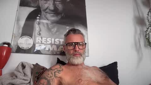 Snapshot of zkopa69 chatting on 09-29-25, 12:43 zkopa69 online show from 09-29-25, 12:43