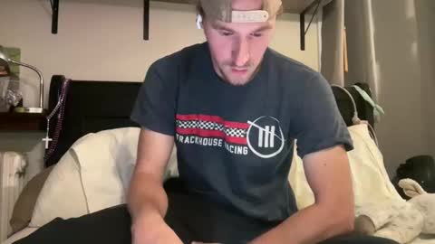 Snapshot of zmac0214 chatting on 10-31-25, 06:42 Gregm0419 online show from 10-31-25, 06:42