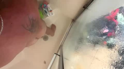 Snapshot of zmr250rich chatting on 02-10-25, 02:16 here4fun online show from 02-10-25, 02:16