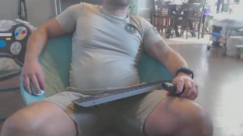 Snapshot of zmr250rich chatting on 10-07-25, 07:33 here4fun online show from 10-07-25, 07:33