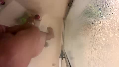 Snapshot of zmr250rich chatting on 11-23-25, 01:44 here4fun online show from 11-23-25, 01:44