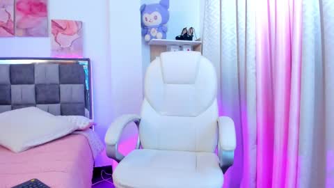 zoe18___ online show from 10-06-25, 09:56
