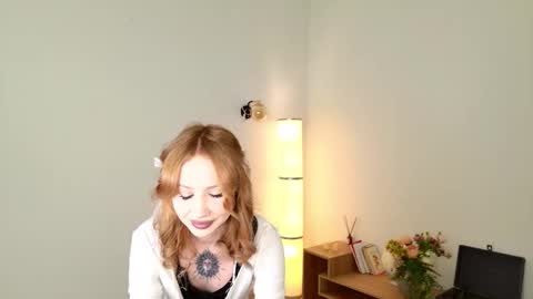 Im Zoe online show from 12-21-25, 08:38