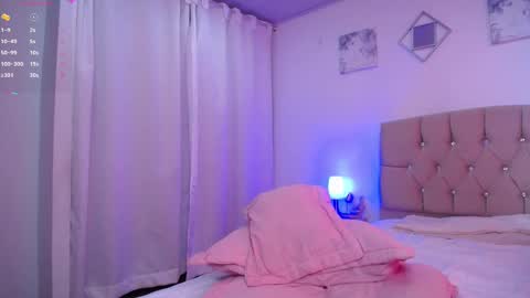 ZOEE online show from 12-14-24, 05:03