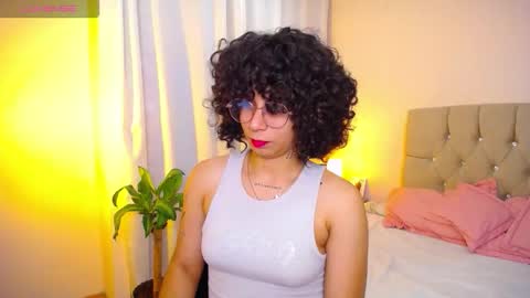 ZOEE online show from 11-18-25, 12:16