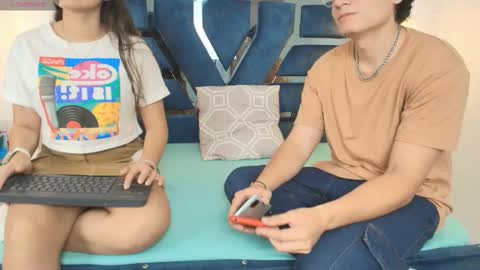 Snapshot of zoe_and_dylan_ chatting on 11-11-25, 12:16 Zoe and dylan online show from 11-11-25, 12:16