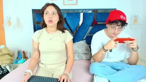 Snapshot of zoe_and_dylan_ chatting on 12-15-25, 12:09 Zoe and dylan online show from 12-15-25, 12:09