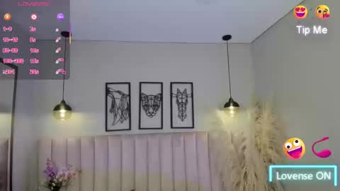 zoe_banks_ online show from 09-10-25, 01:00