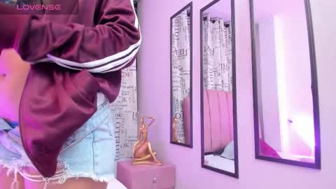 zoe_blond online show from 11-09-25, 04:22