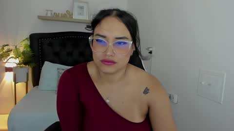Zoe  online show from 03-08-25, 03:13