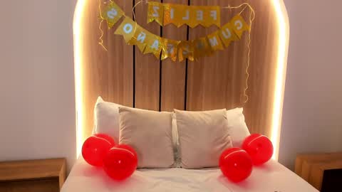 Zoe  online show from 11-10-25, 12:26