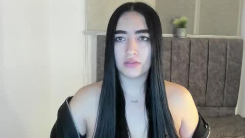 Snapshot of zoe_jones7 chatting on 11-10-25, 02:21 zoe_jones7 online show from 11-10-25, 02:21