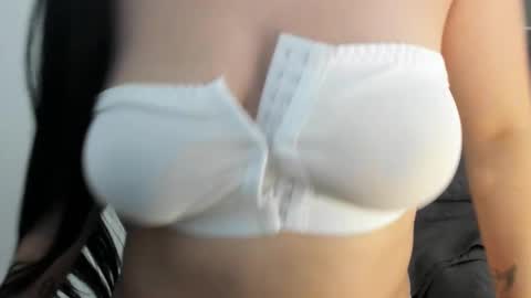 Snapshot of zoe_jones7 chatting on 11-12-25, 02:34 zoe_jones7 online show from 11-12-25, 02:34