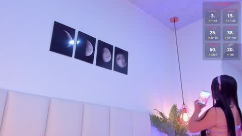 Zoe online show from 11-08-25, 12:11