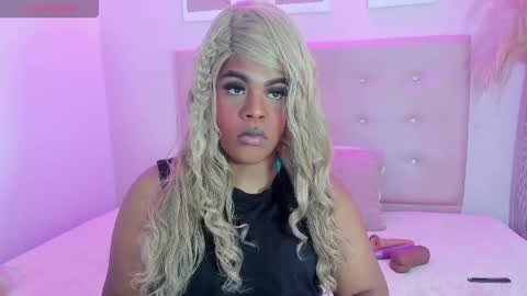 zoe_rose4 online show from 03-22-26, 02:20