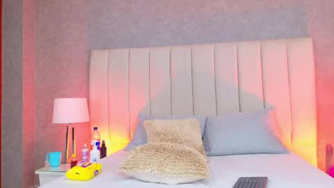 Camila Aristizabal online show from 09-19-25, 08:53