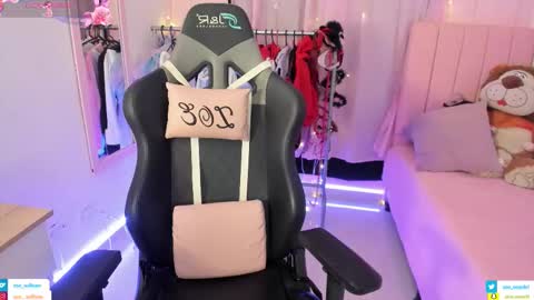 zoe_sullivan_ online show from 02-06-26, 09:01