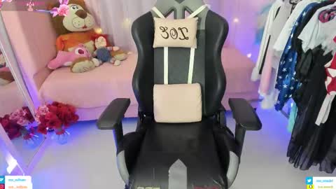 zoe_sullivan_ online show from 02-19-26, 09:16