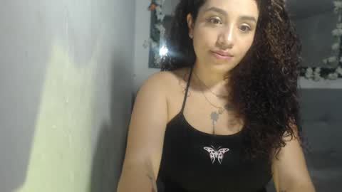 Snapshot of zoe_tai chatting on 11-23-25, 04:56 zoe tai online show from 11-23-25, 04:56