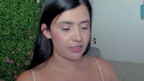 Zoe online show from 11-20-25, 02:01