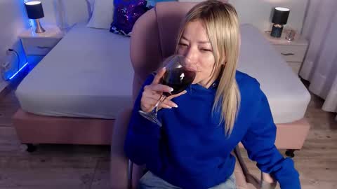 zoe online show from 03-01-26, 04:14