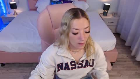 zoe online show from 04-01-26, 02:45