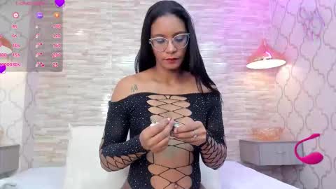 Snapshot of zoeesmitth chatting on 11-26-25, 11:44 ZoeeSmitth online show from 11-26-25, 11:44