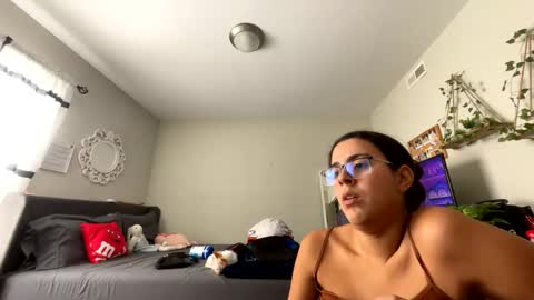 LovelyLatin25 online show from 10-02-25, 04:47