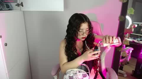 Zoe online show from 11-29-25, 06:55