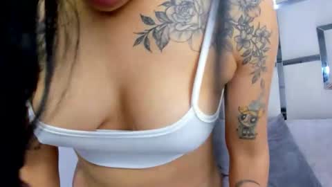 ZoeSwam online show from 10-12-25, 01:32