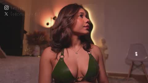 zoevidal_ online show from 03-15-26, 12:11