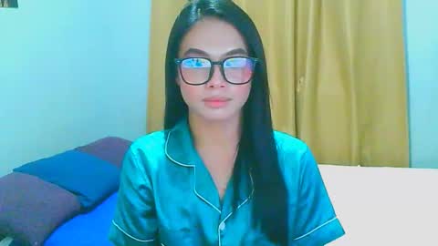 zoey online show from 10-04-25, 08:40