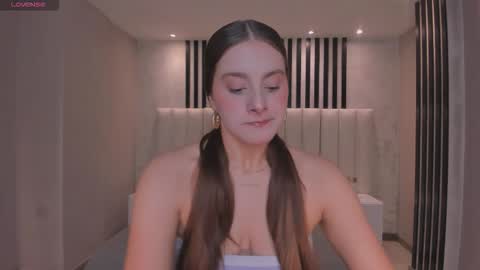 Zoey Walker online show from 11-04-25, 11:42