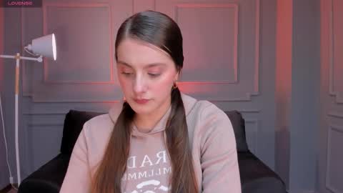 Zoey Walker online show from 11-06-25, 11:44