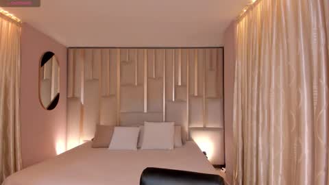 Zoey Walker online show from 11-10-25, 11:31