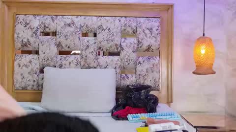 zoley  online show from 12-22-25, 03:03