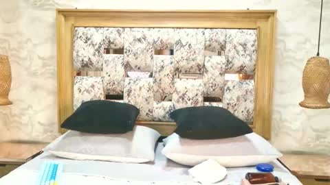 Snapshot of zoley_watson chatting on 02-17-26, 02:52 zoley online show from 02-17-26, 02:52